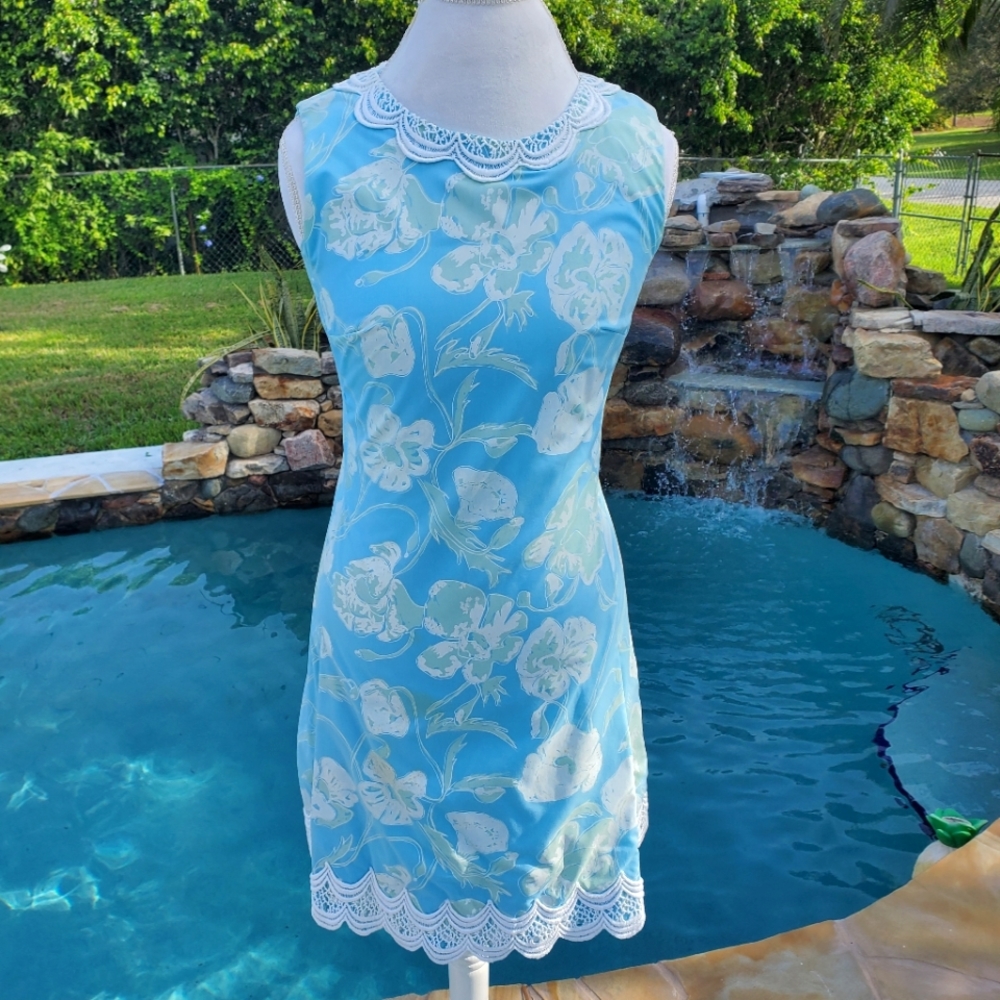 Vintage 1960's Shifts Internationale dress